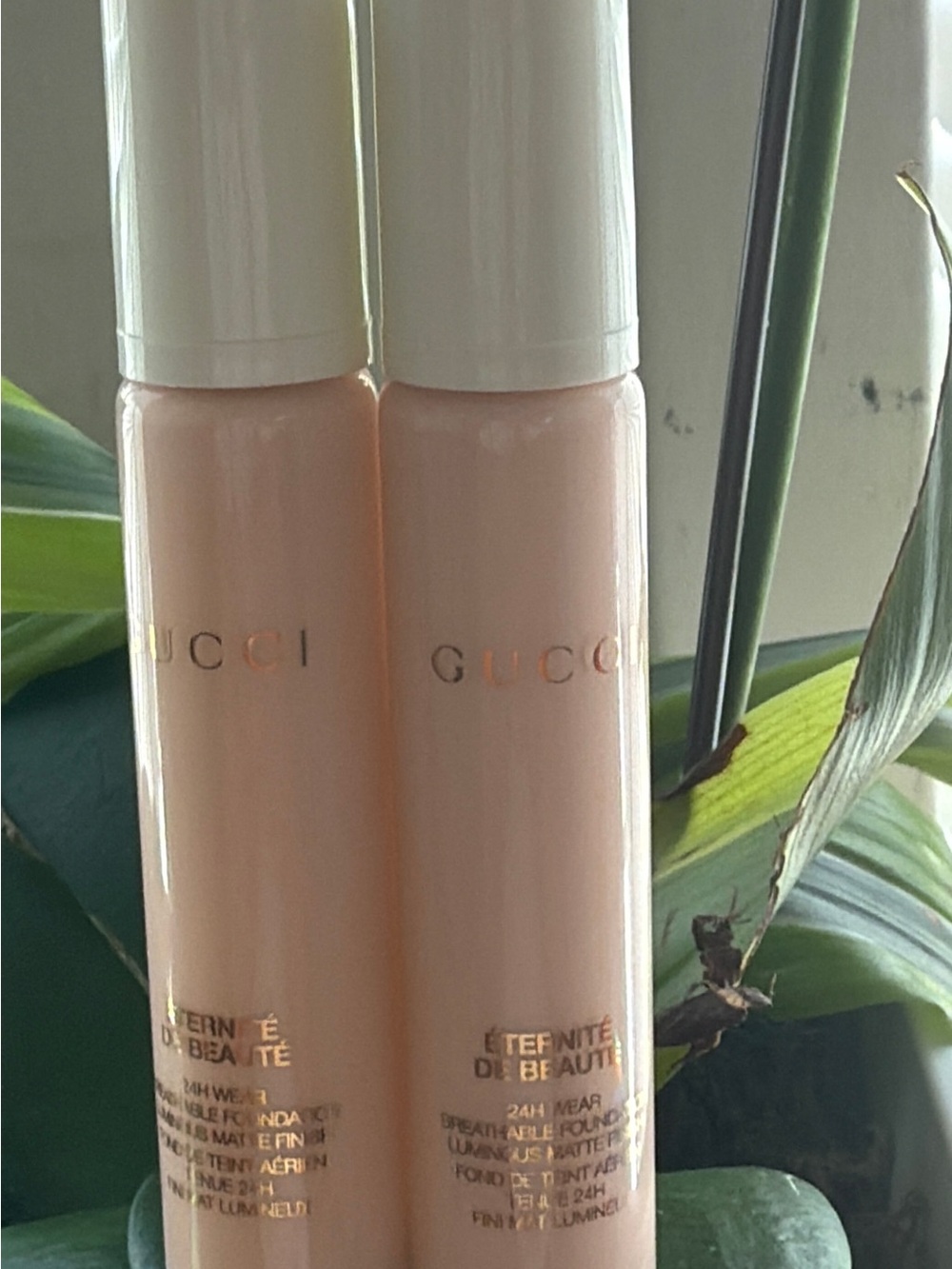 Gucci Beige Liquid Foundation Duo — Light Cream